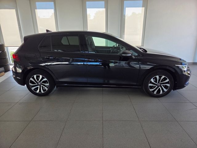 Golf VIII ACTIVE 1.0 TSI LED NAV APP PDC 8FACH A