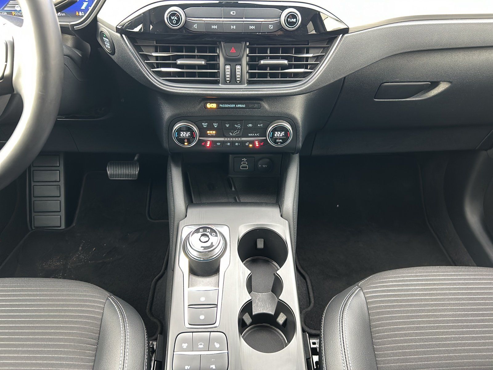 Fahrzeugabbildung Ford Kuga 2.5 PHEV Titanium X Aut./LED/ACC/KAMERA/B&O