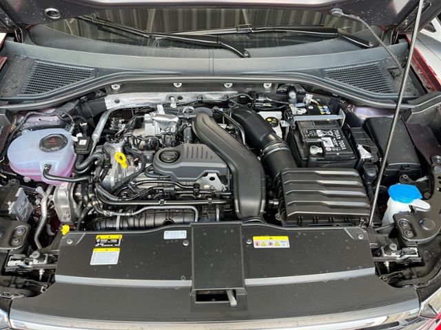 Fahrzeugabbildung Volkswagen T-Roc 1.5 TSI DSG STYLE GJR AHK NAVI IQ.DRIVE