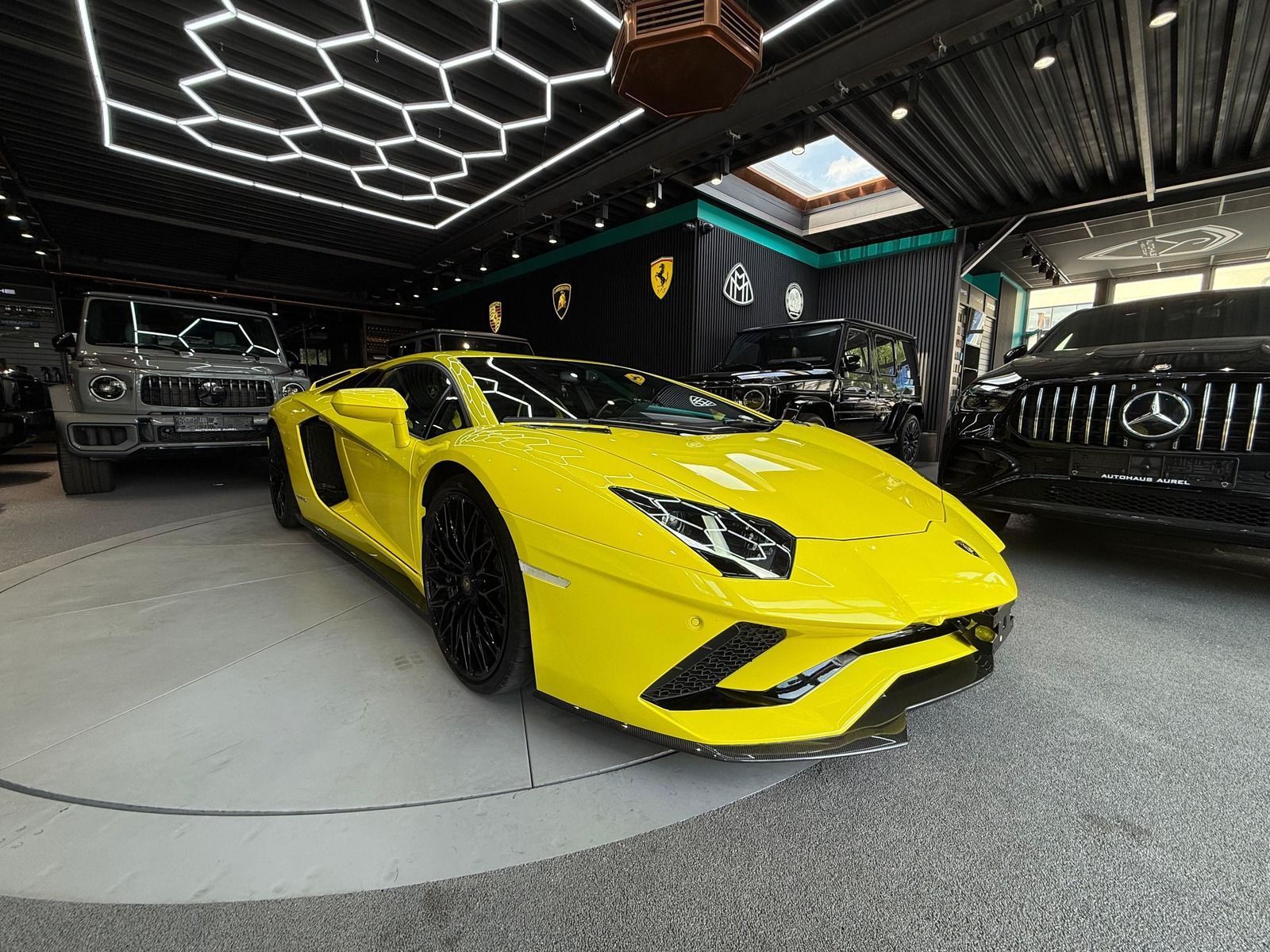 Lamborghini Aventador S foto 9