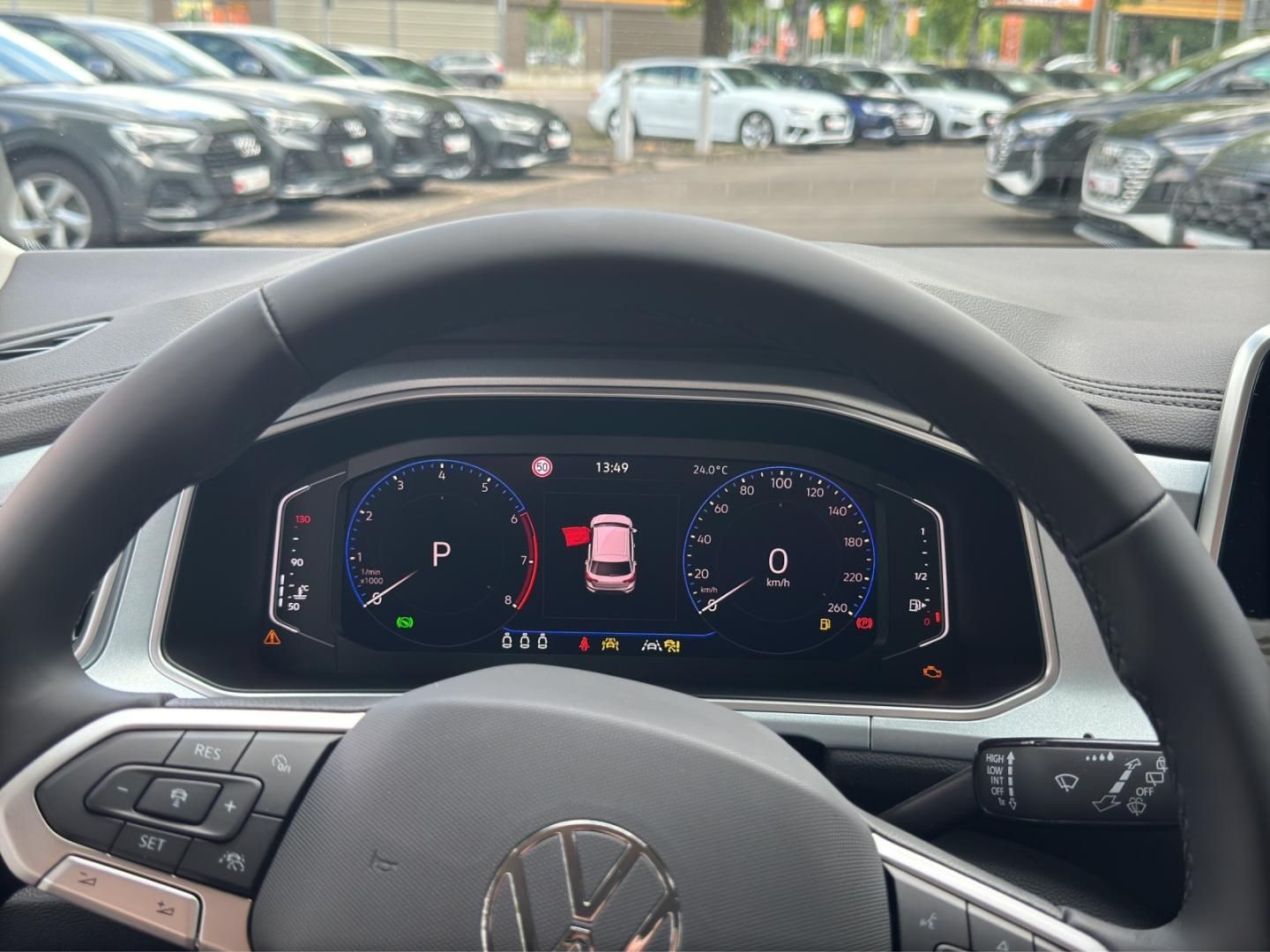 Fahrzeugabbildung Volkswagen T-ROC Life Goal,AHK,GJR,RFK,Climatronic,uvm.