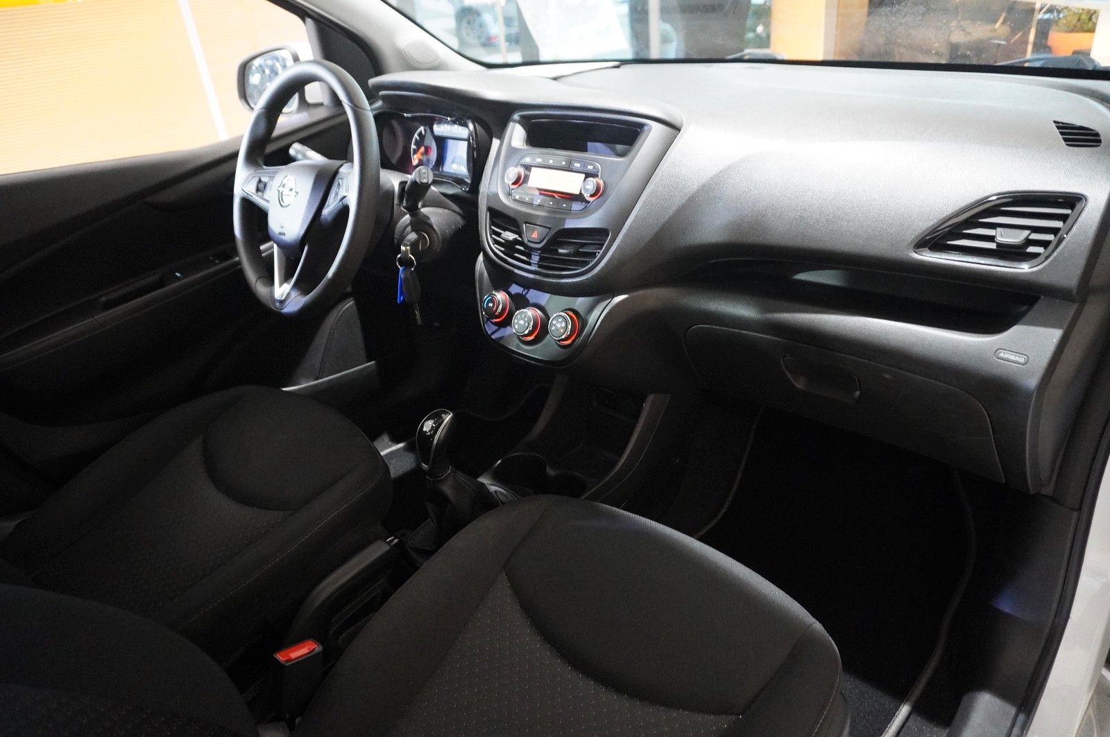 Fahrzeugabbildung Opel Karl 1.0 EDITION 5-TÜR KLIMA/USB/TEMP./BT