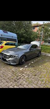 Mercedes-Benz E 220 d AMG Line Autom. AMG Line