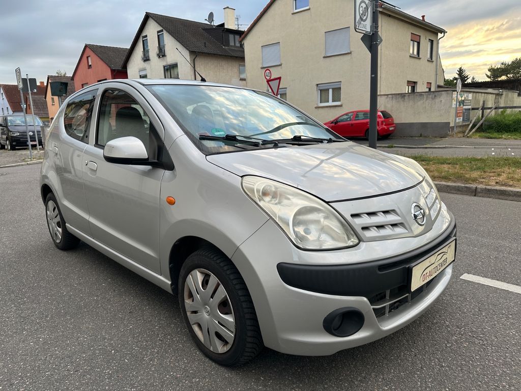 Nissan Pixo