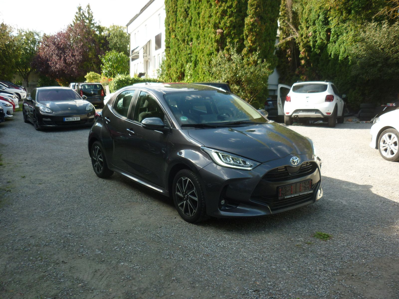 Toyota Yaris - 1