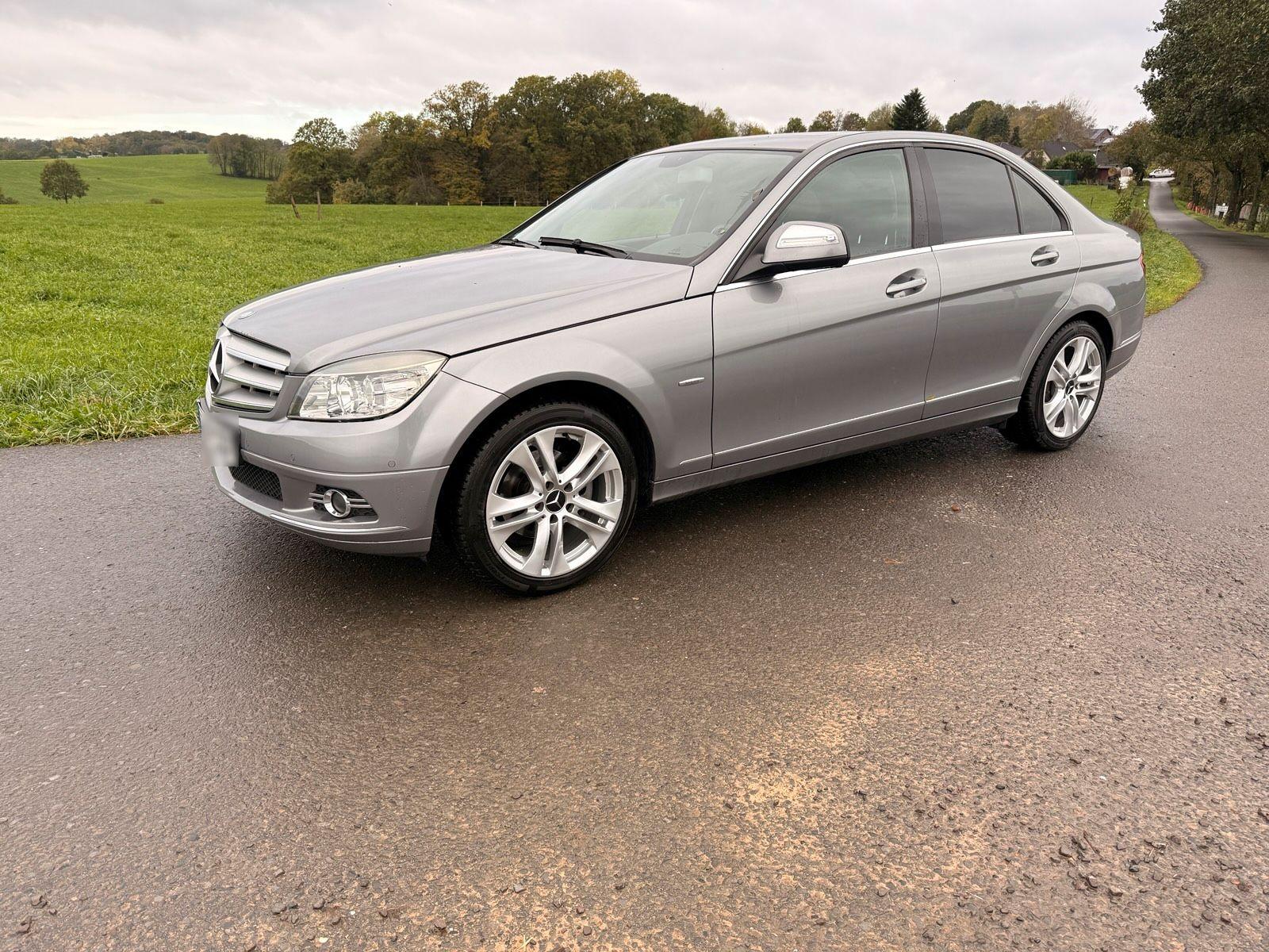 Mercedes-Benz C 180