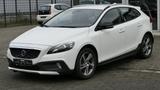 Volvo 40 Cross Country R-Cam/Xenon/AHK/8xRäder/MFL - gebrauchte Volvo V40 aus dem Jahr 2013