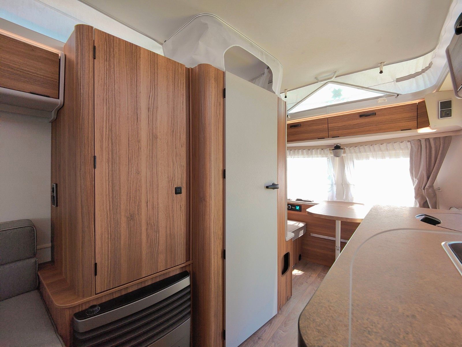 Fahrzeugabbildung HYMER / ERIBA / HYMERCAR TOURING 540 LEGEND URBAN 2025