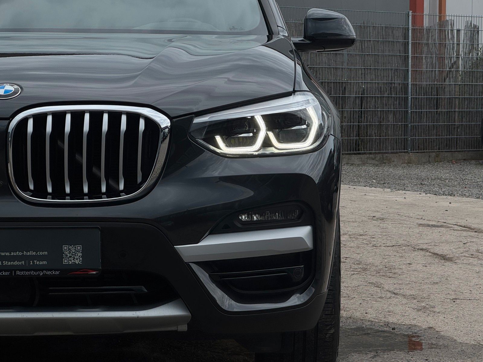 Fahrzeugabbildung BMW X3 xDrive 30d xLine Akustik StHzg. ACC HuD 360°