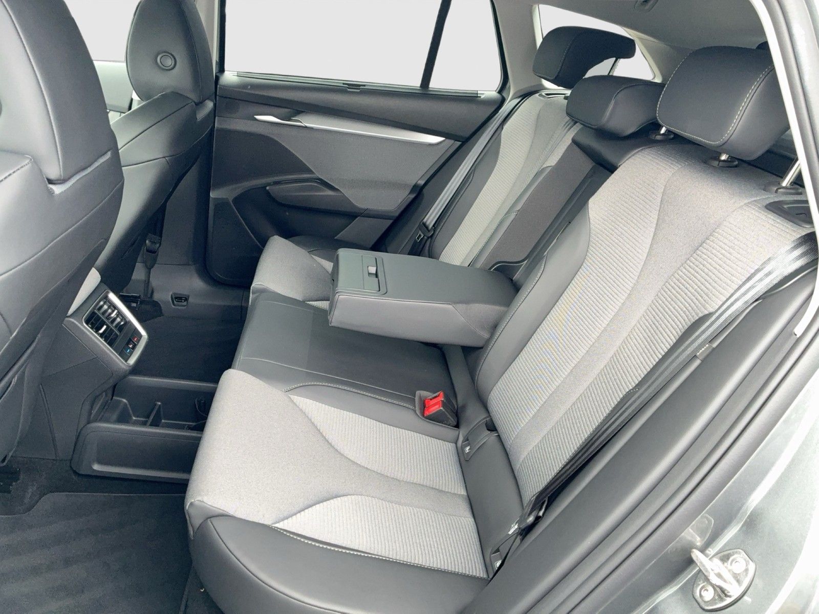 Skoda Enyaq - Bild 12