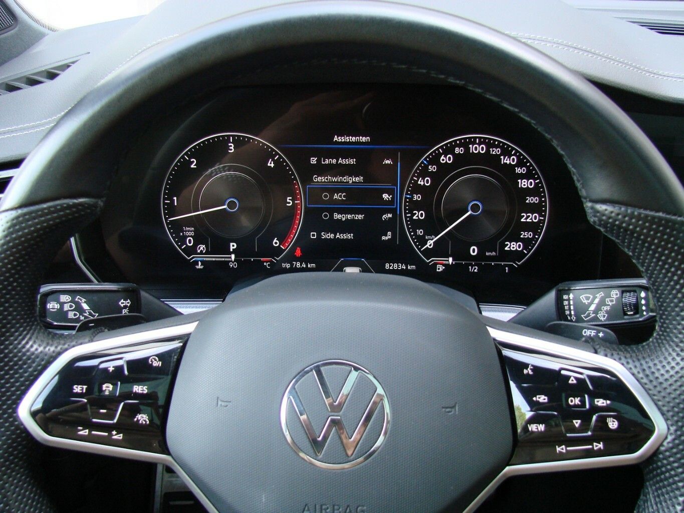 Volkswagen Touareg 3.0TDi R-Line 4M LED AHK PANO ACC Luftfe foto 10