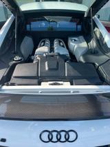 Audi R8 5.2 FSI S tronic quattro - Audi R8: 5.2