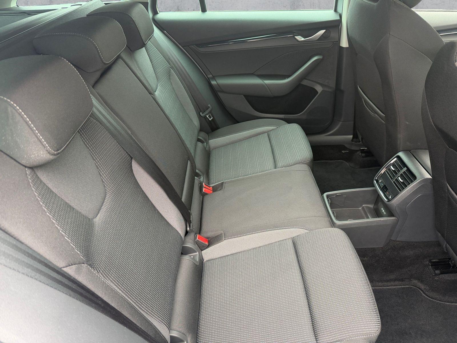 Skoda Octavia Combi 2.0 TDI SELECTION LED+PDC+GRA+SHZ, миниатюра 16