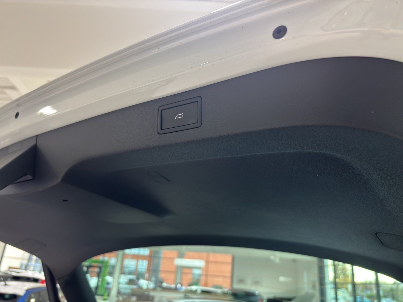 Fahrzeugabbildung SKODA Kamiq Tour 1,0 TSI 85 kW DSG RFK/LED/el. Heckkl.