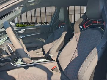 2025 AUDI RS6 photo 5
