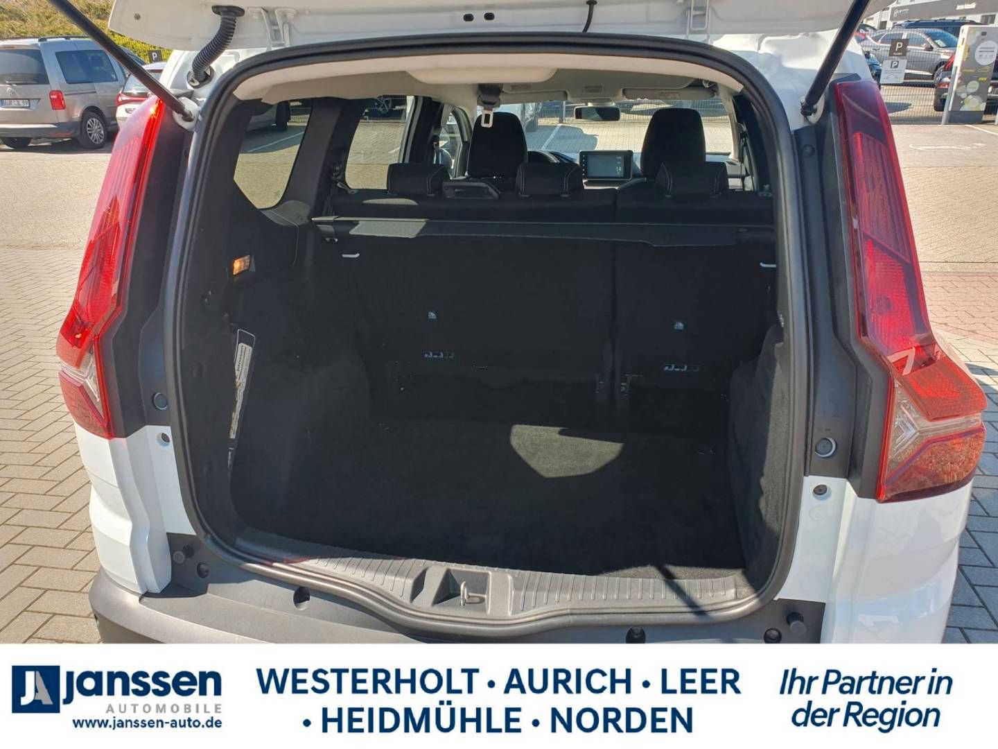 Fahrzeugabbildung Dacia Jogger Expression TCe 110