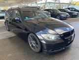 BMW 318 Baureihe 3 Touring 318i - BMW 318 aus 2007: Kombi