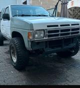 Nissan kingcab v6 se - Nissan King Cab von privat