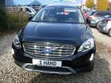 Volvo XC 60 XC60 Kinetic AWD 1.Hand - gebrauchte Volvo XC60 aus dem Jahr 2016