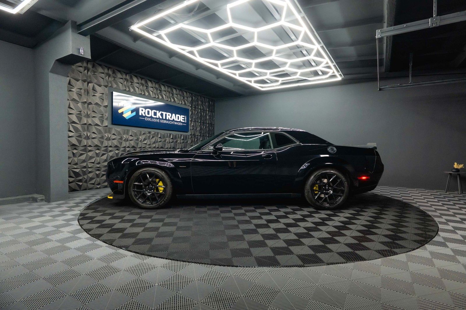 Fahrzeugabbildung Dodge Challenger 5.7 V8 R/T SRT WIDE BODY *LED*19%*