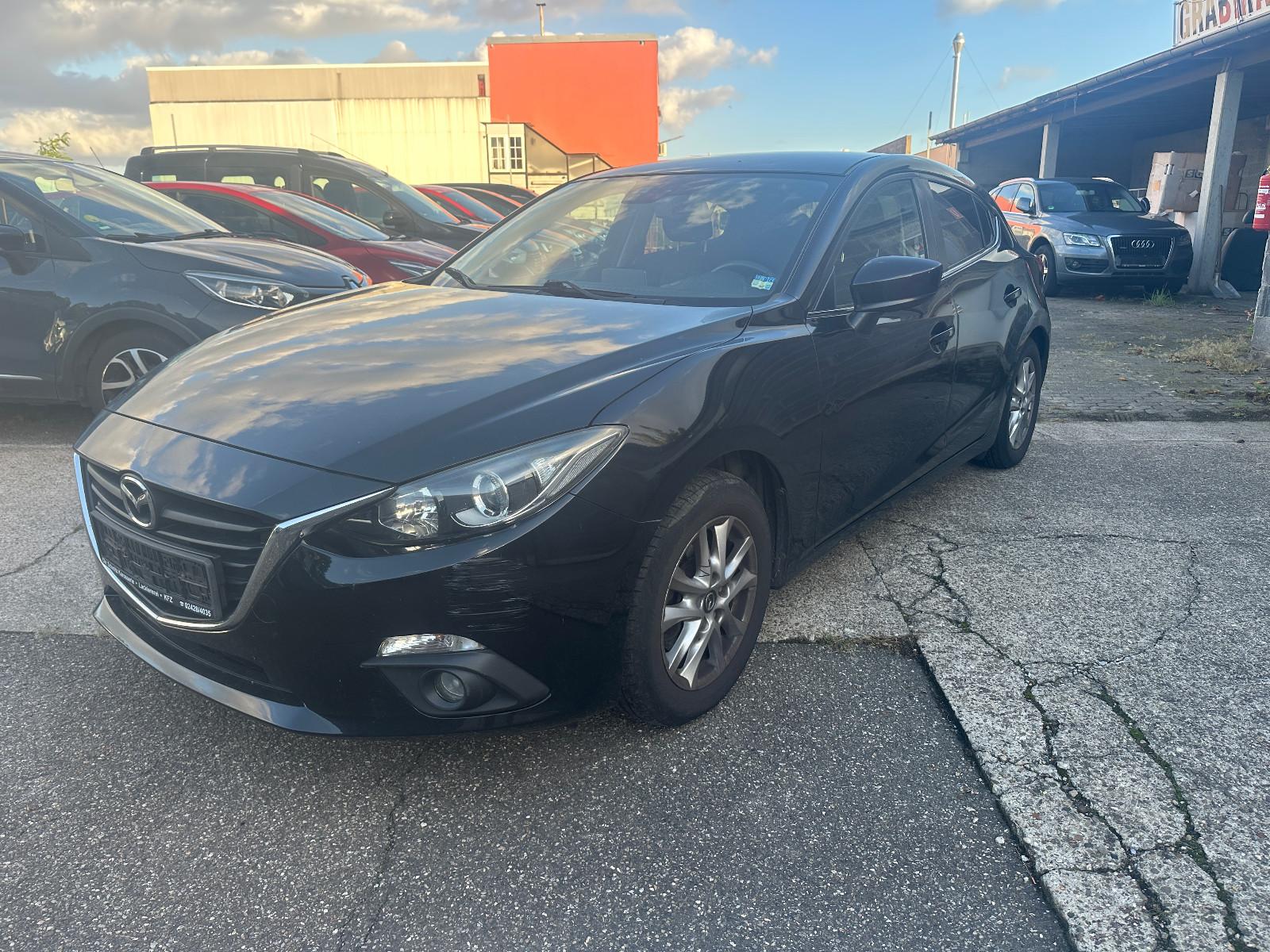 Mazda 3 Lim. Center-Line
