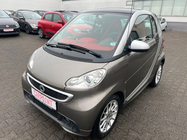 Smart FORTWO COUPE 451 -  62kW KLIMA/PANO/SHZ/TÜV 2026