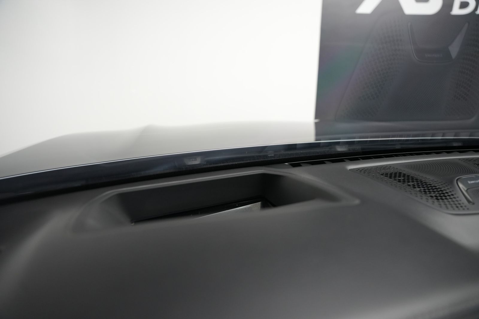 Fahrzeugabbildung BMW 750 750 xDrive*M-Paket*S-Dach*Bowers&Wilkins*HUD