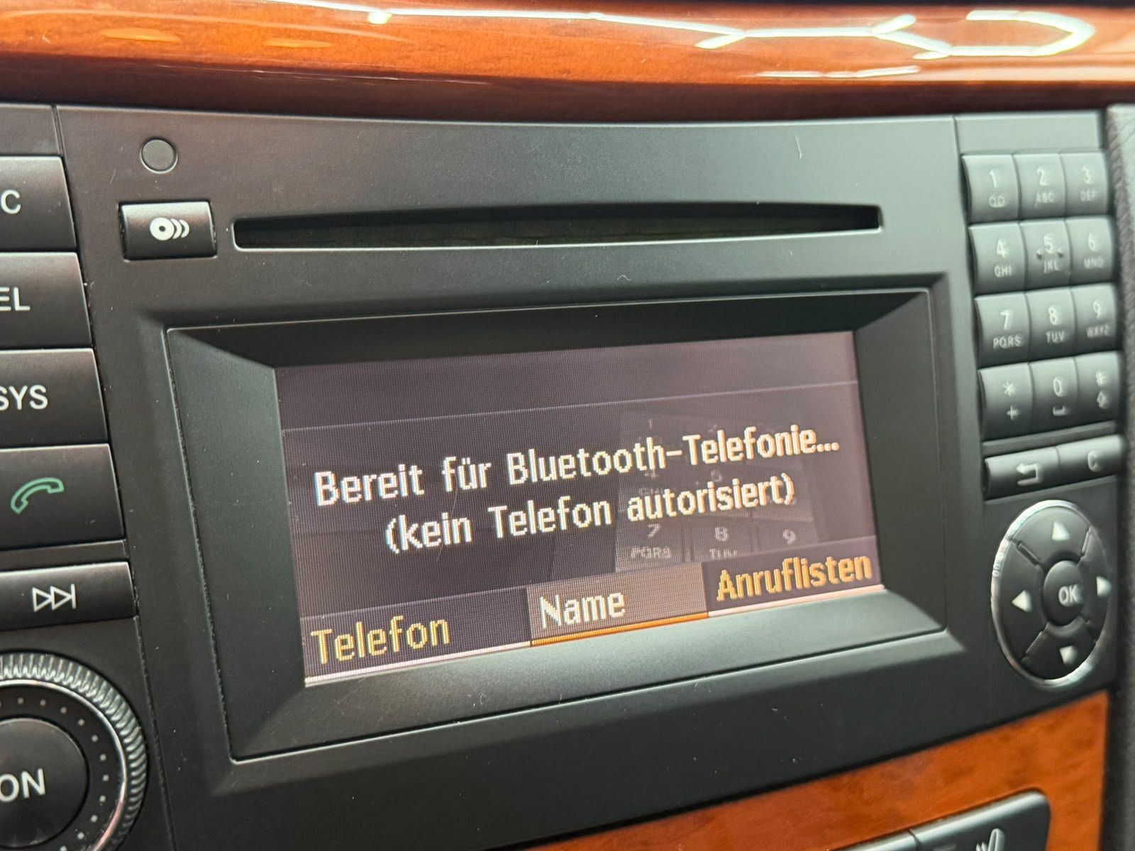 Fahrzeugabbildung Mercedes-Benz E 200 CDI Limousine LEDER/SHZG/TÜV 04.28/