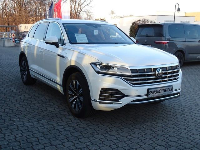 Touareg 3.0 TDI V6 Atmosphere 4Motion / DYNAUDIO