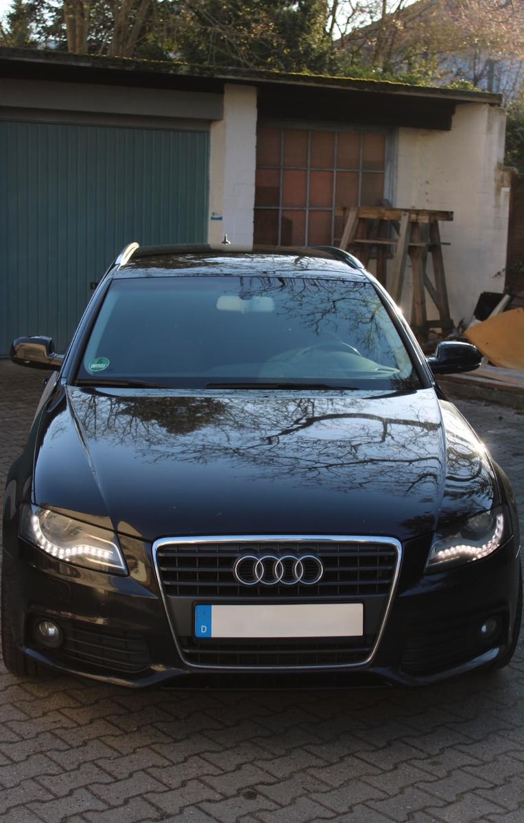 Audi A4 2010 — photo 11