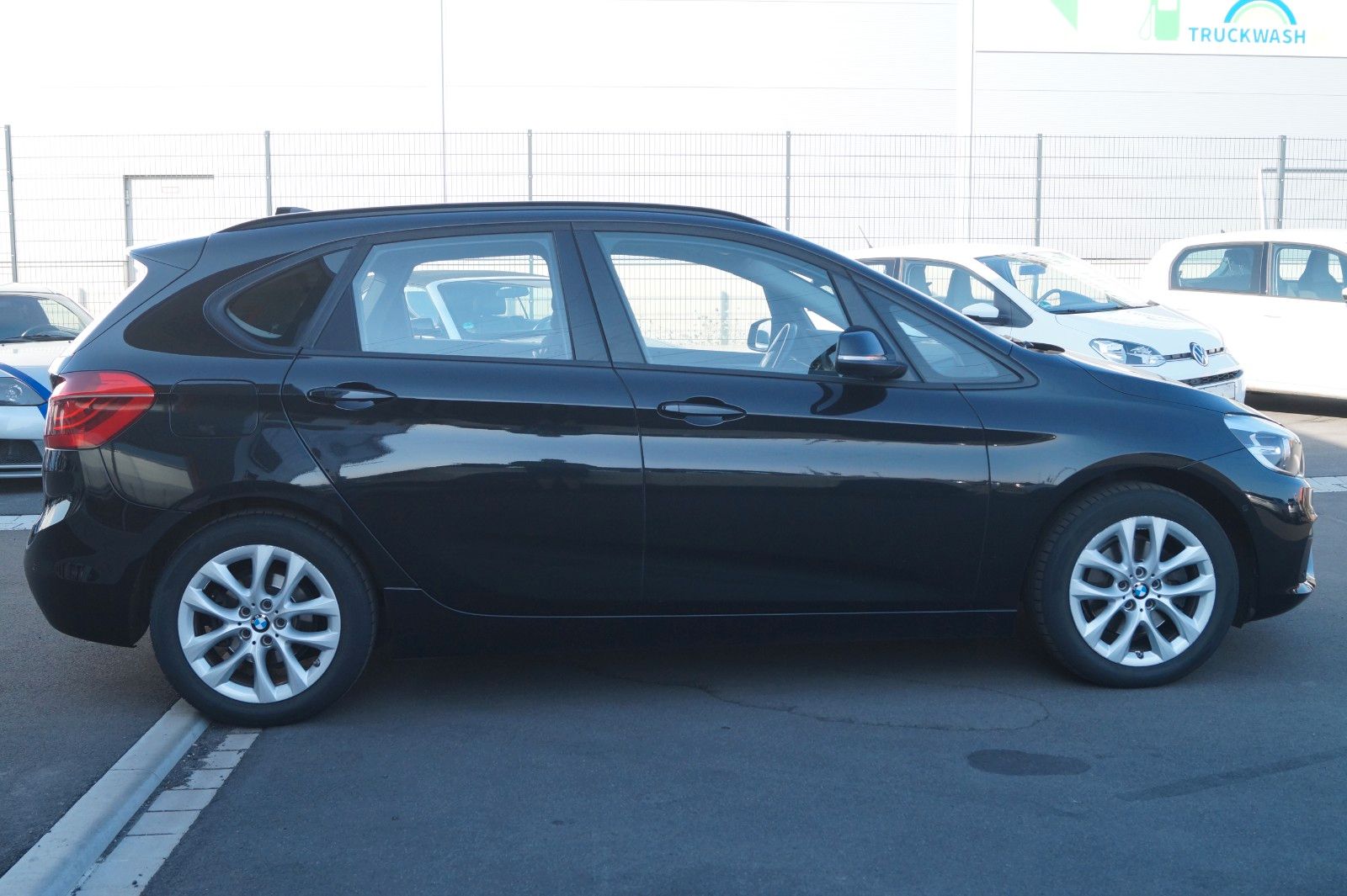 Fahrzeugabbildung BMW 218i  Active Tourer *Automatik