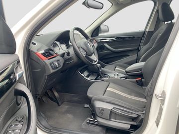BMW X1 - 11
