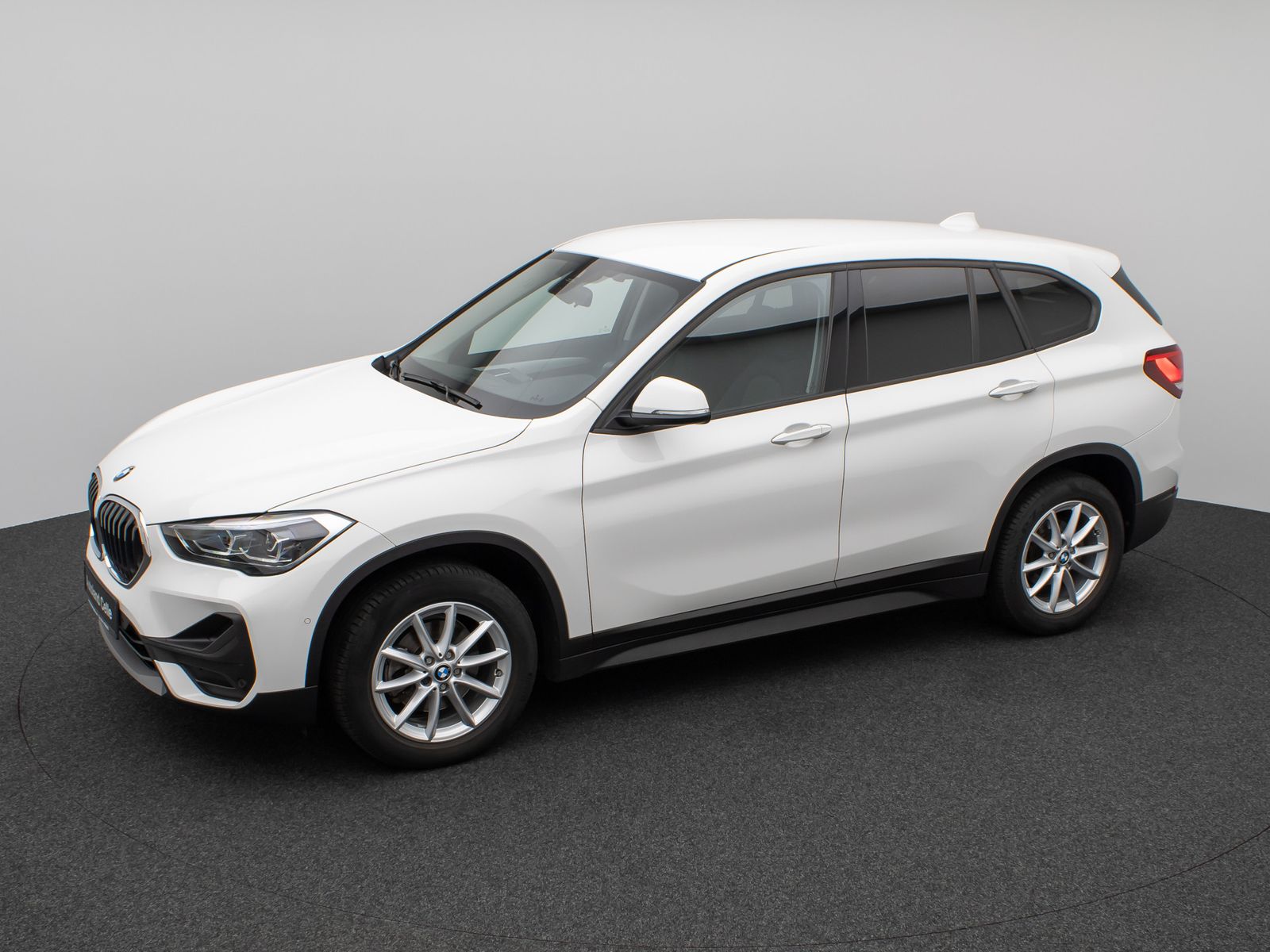 Fahrzeugabbildung BMW X1 sD18i DAB Navi Parkassist Geschwindigkeitsreg
