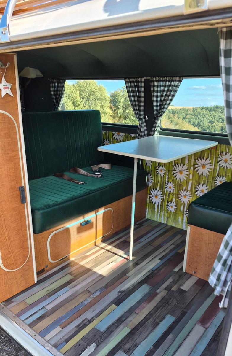 Volkswagen T2 Westfalia Tintop Camper