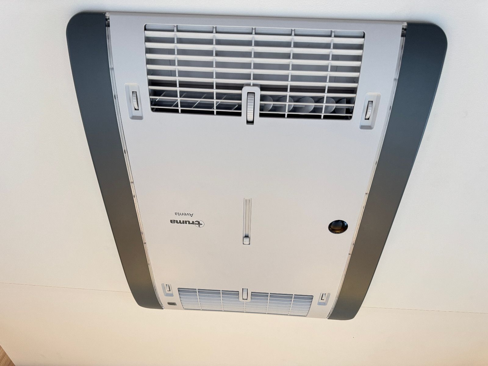 Fahrzeugabbildung Sunlight T69 L PANORAMA DACHKLIMA SAT NAVI QUEENSBETT WC+