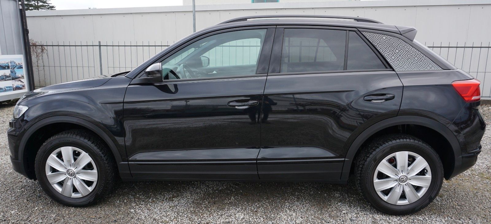 Fahrzeugabbildung Volkswagen T-Roc Style, Leder, Kamera, Black Edition, LED