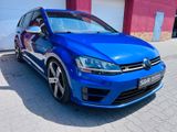 Volkswagen Golf VII Variant R BMT 4Motion - Volkswagen Golf: Blau, Variant Motion