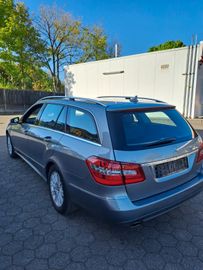 Mercedes E 250 - 3