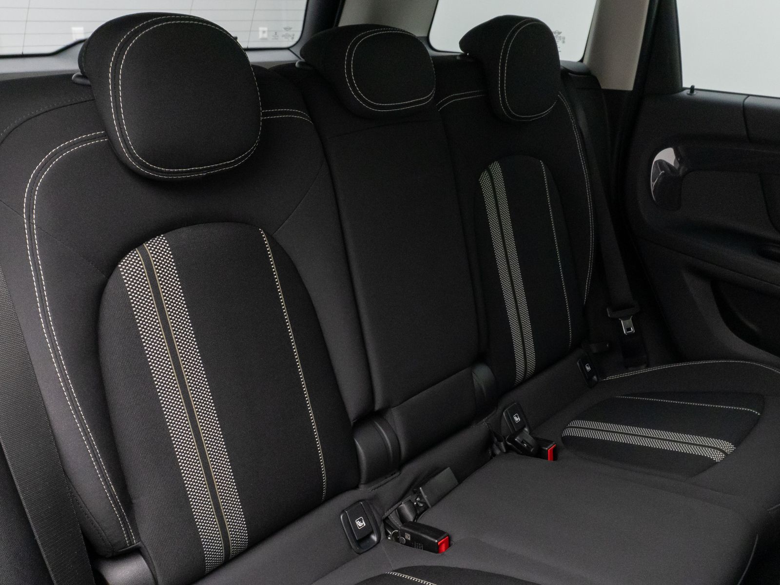 Fahrzeugabbildung MINI Countryman S (Cooper) Parkassist KomfortSport