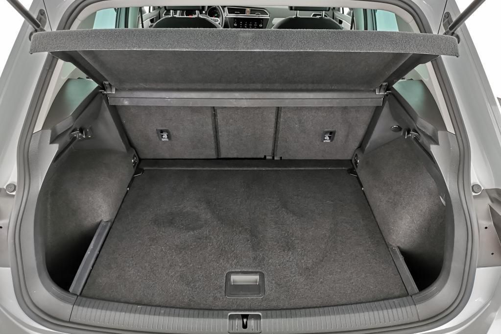 Volkswagen Tiguan Life MOVE 1.5 TSI DSG AHK*RFK*PDC*Tempo