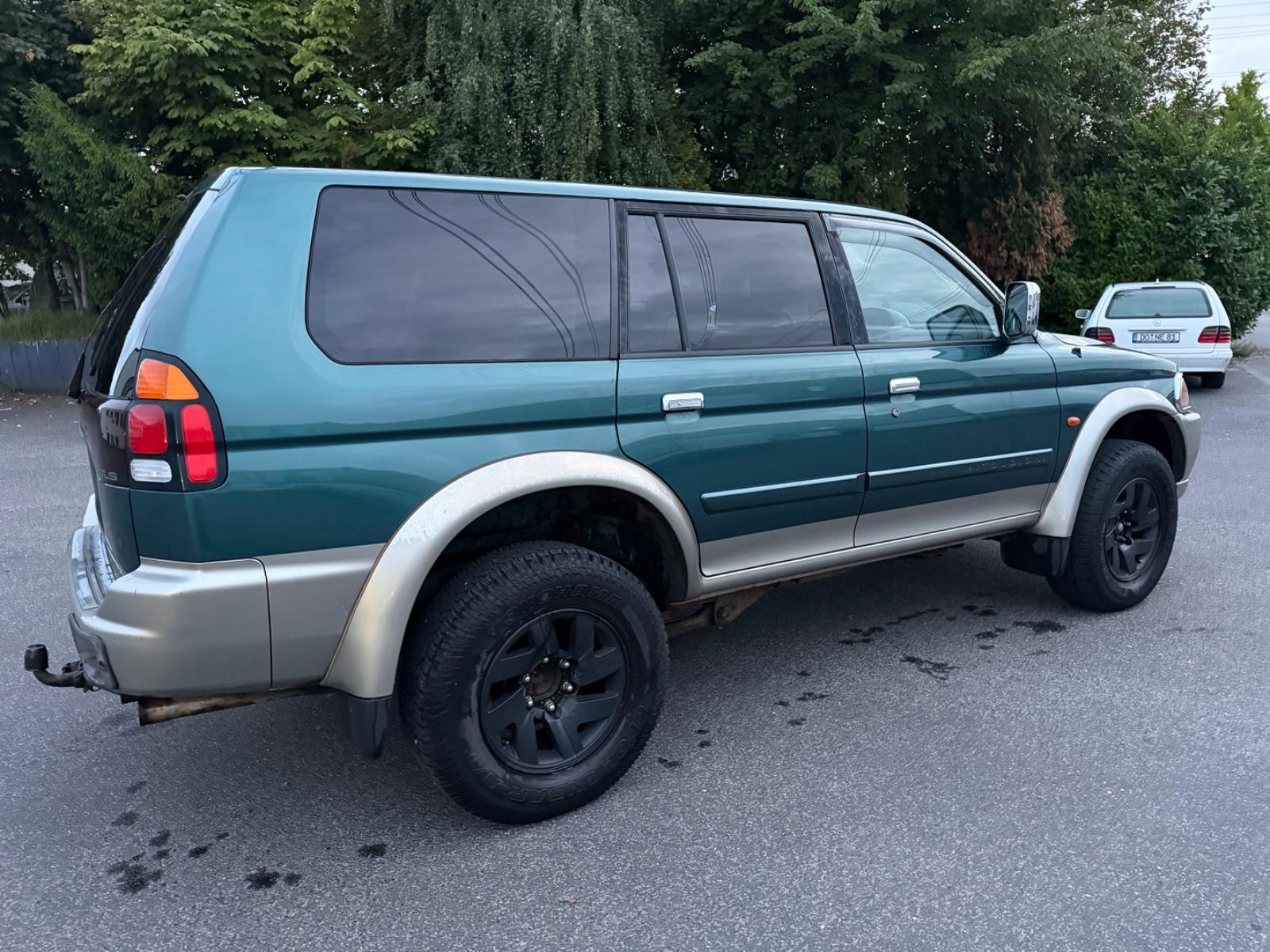 Mitsubishi Pajero 2004 — photo 10
