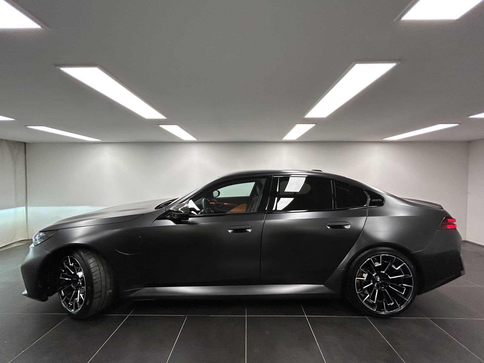 BMW M5 - Bild 2