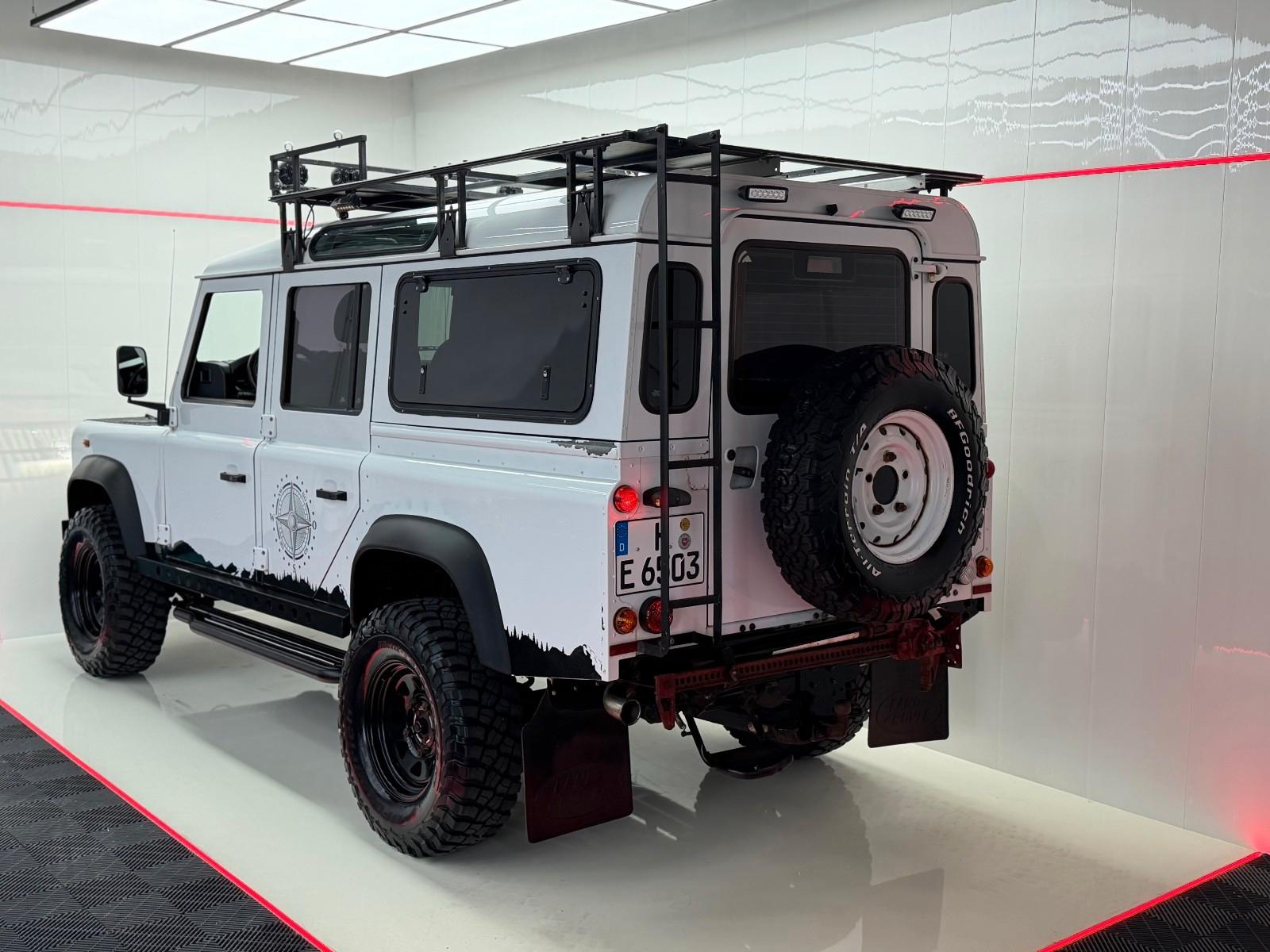 Land Rover DEFENDER 110 TD4 KAMERA/SHZ/SOLAR/ZUGWINDE