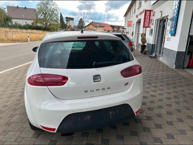 SEAT LEON - CUPRA R - 265 CV - BVM - TOIT OUVRANT