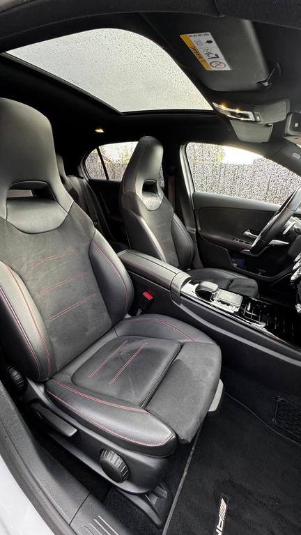 Mercedes-Benz A 220