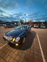 Mercedes-Benz W211  E 240 - Mercedes-Benz E 240 von privat