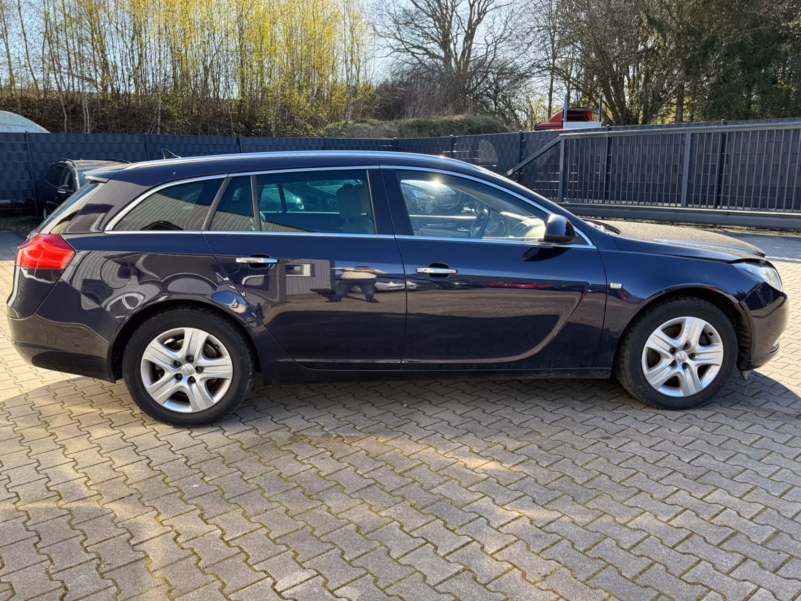 Opel Insignia 2013 — engine 1.956 cm³, 160 HP (118kW)