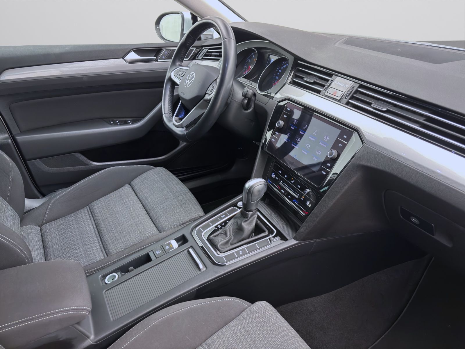 Volkswagen Passat Variant - Bild 18