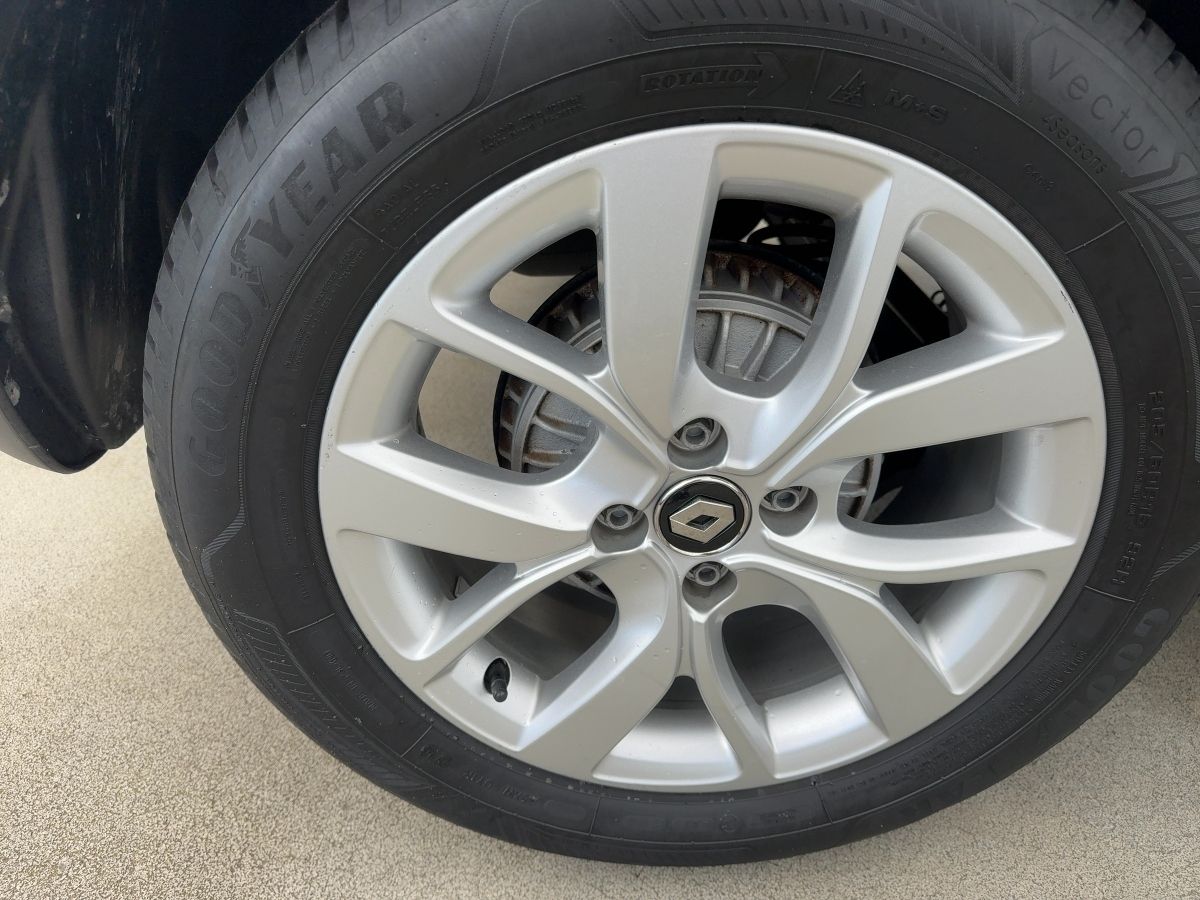 Fahrzeugabbildung Renault Captur LIMITED TCe 90 SHZ