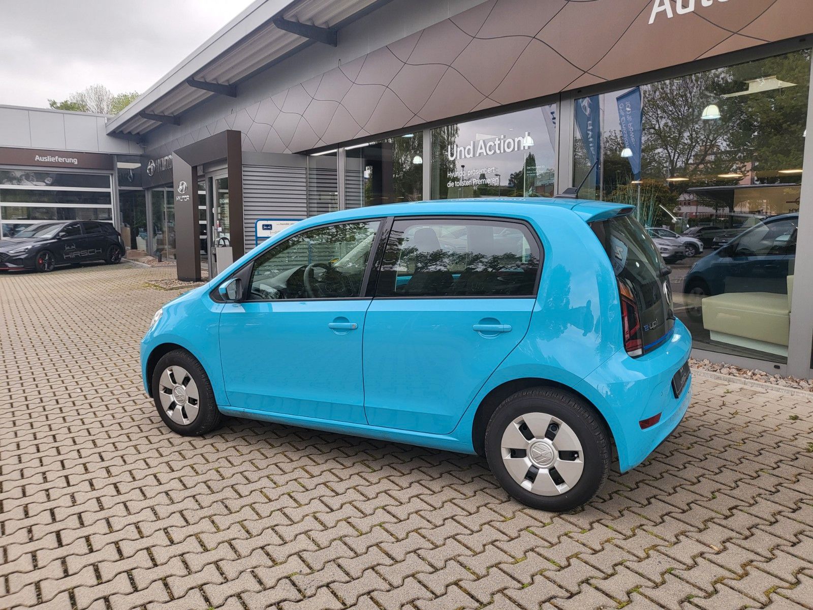 Fahrzeugabbildung Volkswagen e-up! 61kw KAMERA SHZ Frontsch. Heizg 8-fach ber
